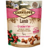 Poslastica Carnilove Dog Crunchy Snack janjetina s brusnicama 200 g